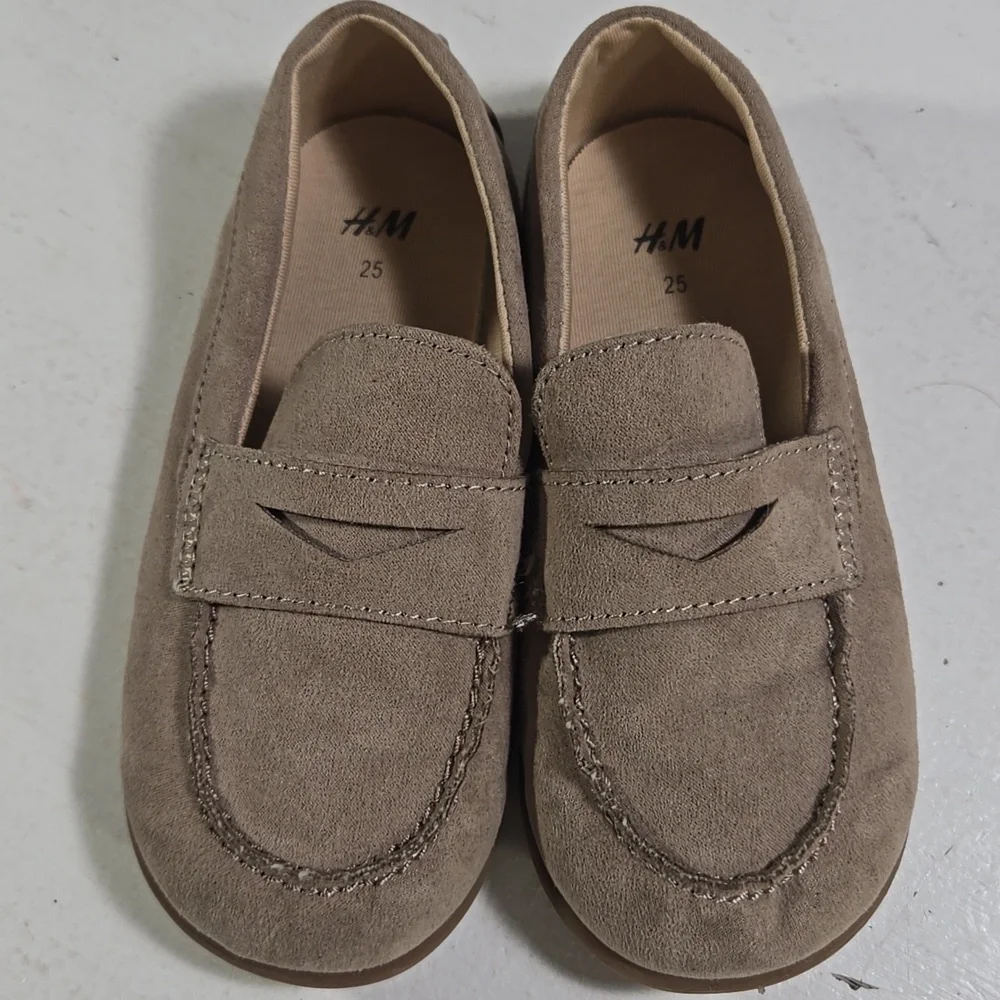 H&M Kids Tan Loafers and Cream & Tan Sneakers size 8 25